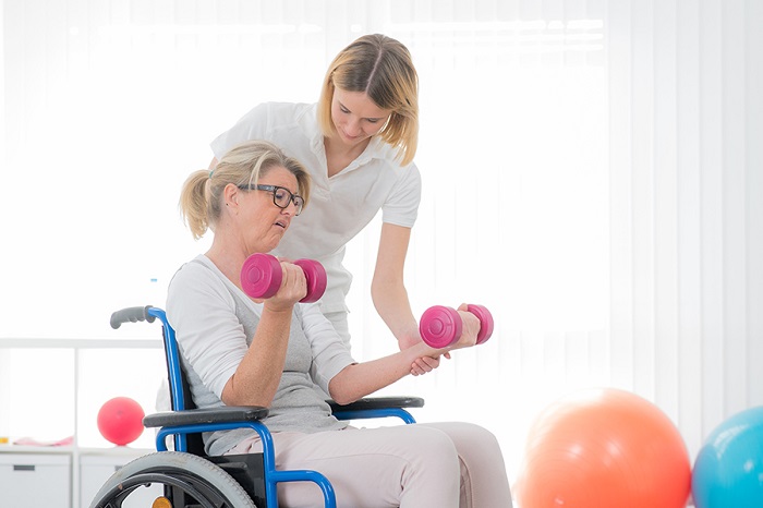 Treino de musculação para cadeirantes promove mais saúde