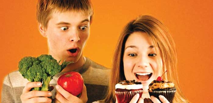 Escolhendo o que comer na alimentação na adolescência