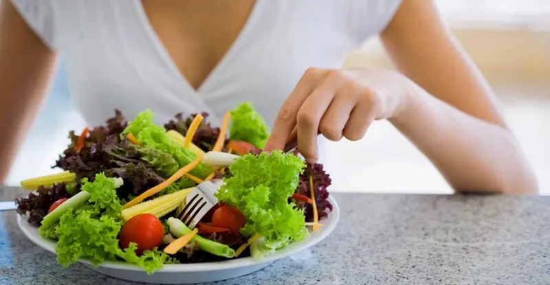 Uma salada nutritiva para comer bem